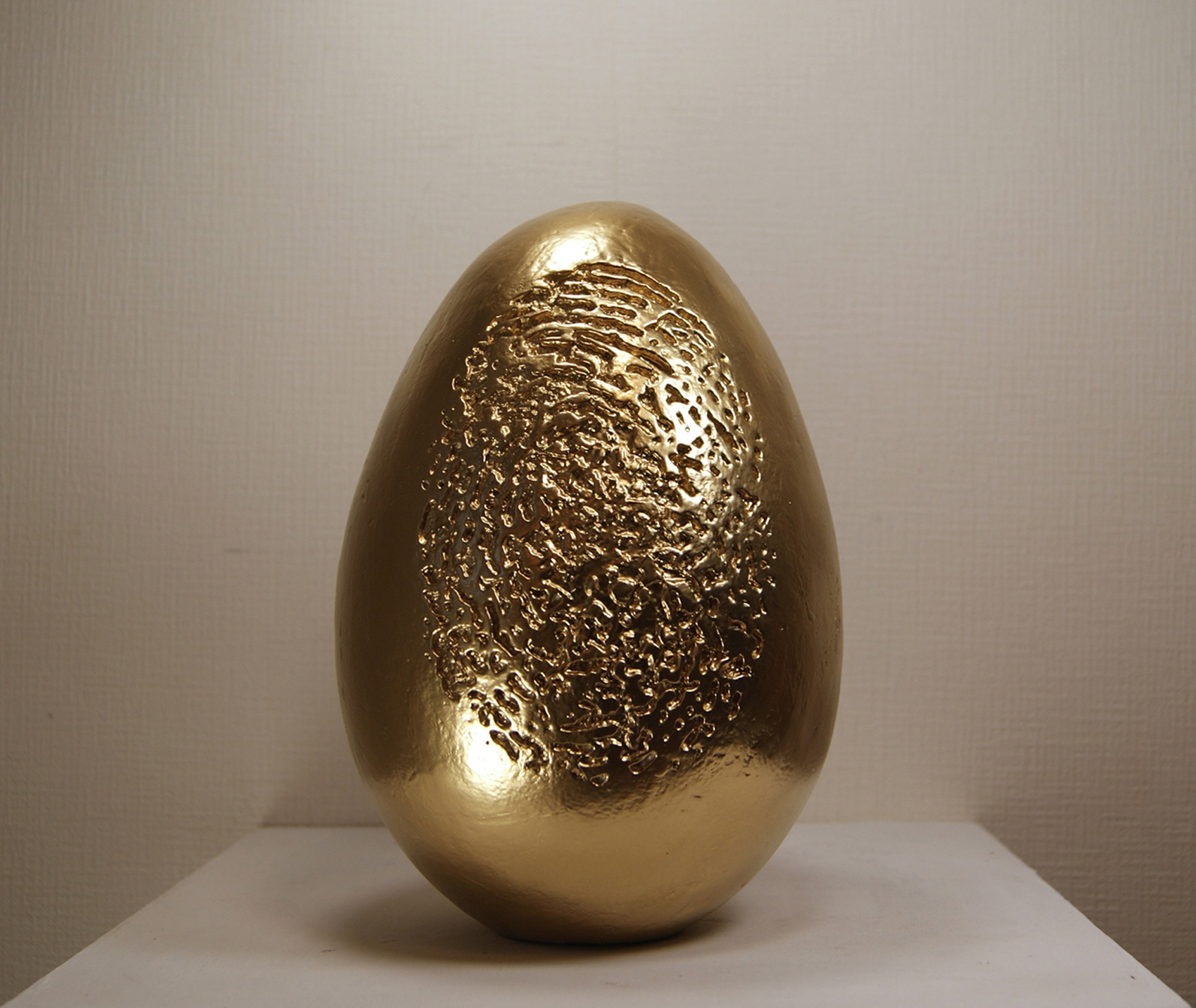 Personal egg, gold